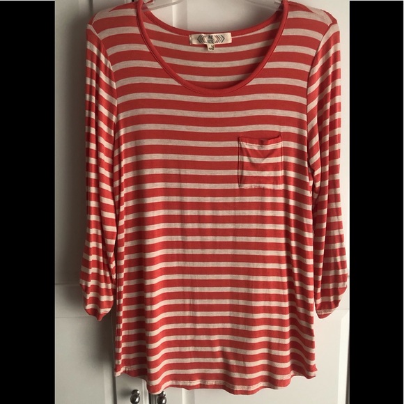 NWOT*HIPPIE ROSE*BRAND NEW*NEVER WORN*LRGE*SOFT KNIT*POCKET - Picture 4 of 9